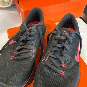 Nike flex supreme size 7 used